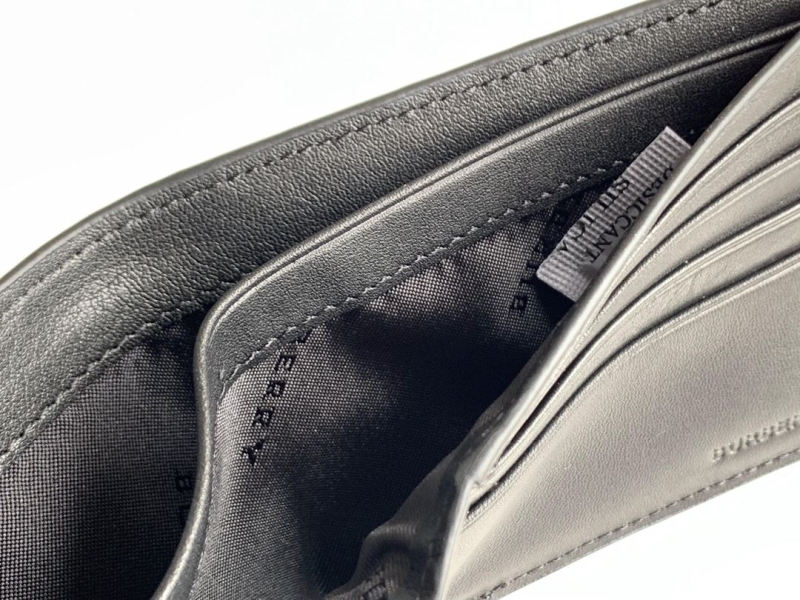 Bv*b*rry wallets
